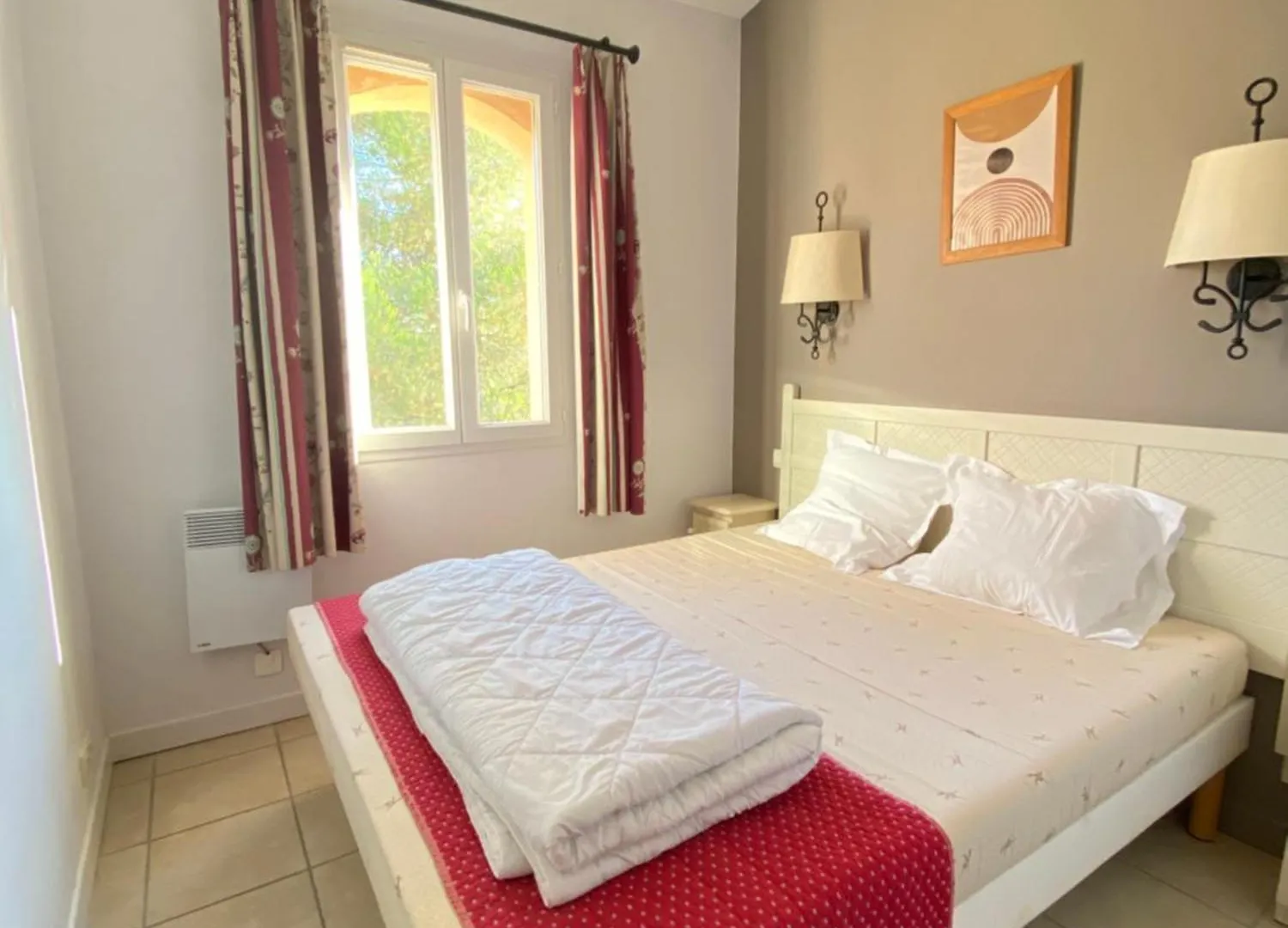 Sejour Nature & Confort Au Domaine Du Rouret-Grospierres, Espaces Aquatiques Partages, Ardeche Grospierres